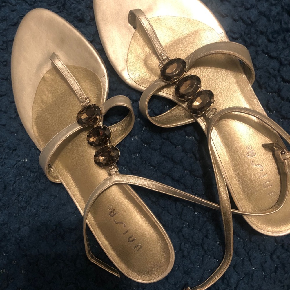 Sandals - Picture 2 of 4